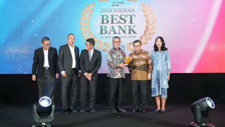 Bankaltimtara Torehkan Prestasi di 22nd Indonesian Best Bank Service Excellence