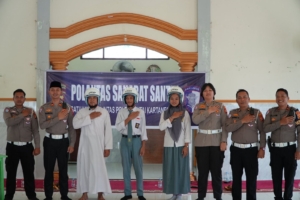 Satlantas Kukar Bentuk Karakter Santri Disiplin Berlalu Lintas Melalui Polsantri