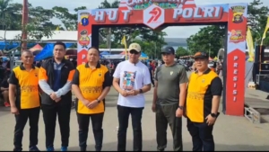 Warga Padati CFD Polresta Samarinda, Nikmati Layanan dan Edukasi Publik