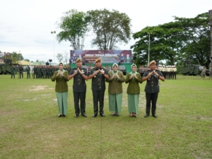 Pangdam VI/Mulawarman Pimpin Upacara Sertijab Danyon Arhanud 7/ABC, Berikan Semangat Baru