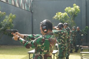 Kodam VI/Mulawarman Gelar Lomba Menembak Pistol Eksekutif Antar Satuan Sambut HUT ke-67