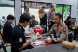 Hari Keselamatan Berkendara, Satlantas Kukar Ajak Masyarakat Jaga Kesehatan Lewat Donor Darah
