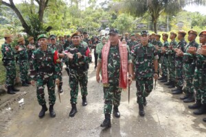 Kunjungan Kerja Pangdam VI/Mulawarman ke Kodim 0910/Malinau:Pesan Jaga Kehormatan dan Soliditas