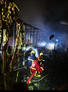 Kebakaran Hebat Landa Desa Perjiwa, Api Baru Padam Setelah Dua Jam