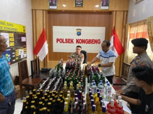 Tindak Tegas Peredaran Miras, Polsek Kongbeng Amankan 339 Botol Berbagai Merek