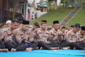 Polda Kaltim Gelar Doa Bersama dan Sholat Ghoib untuk Korban Bencana dalam Peringatan HUT ke-75 Polairud