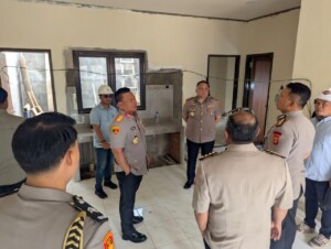 Pastikan Pembangunan Sesuai Rencana, Kapolda Kaltim dan Kapolresta Samarinda Cek Aspol Gelatik