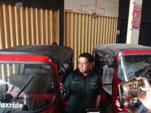 Transportasi Baru di Tenggarong, Wabup Rendi Tinjau 12 Bajaj di Basecamp