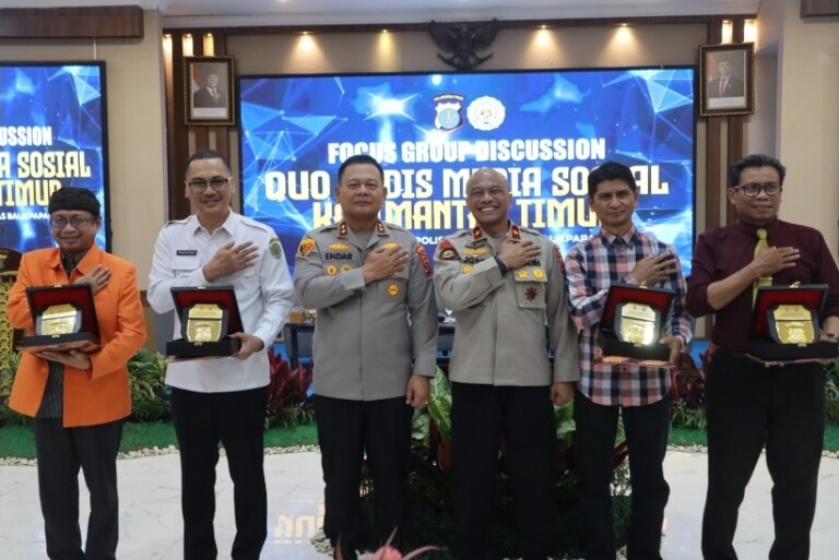 Ancaman Hoaks Mengintai, Kapolda Kaltim Ajak Warga Bijak Bermedsos