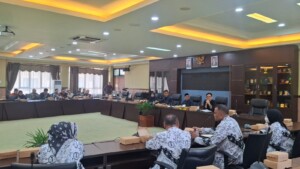 PGRI Kawal Insentif Guru Honorer, RDP Digelar di Banmus DPRD Kukar
