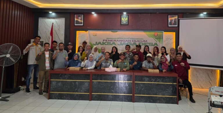 Jaksa Jaga Desa, Kejari Kukar Perkuat Kesadaran Hukum Aparatur Desa di Anggana