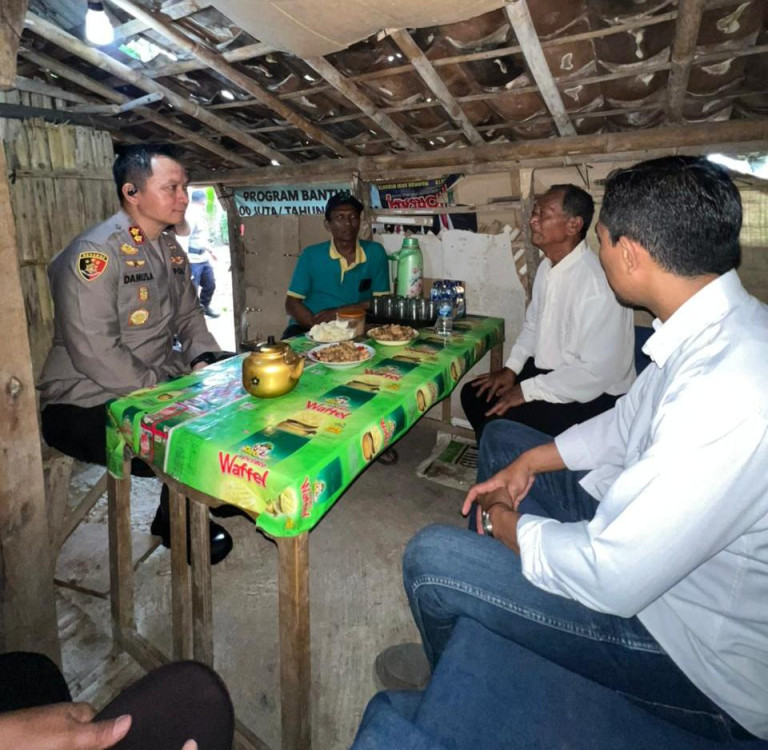 Aksi Sosial HUT Bhayangkara, Polres Gunungkidul Bantu Warga Lansia Miliki Rumah Layak